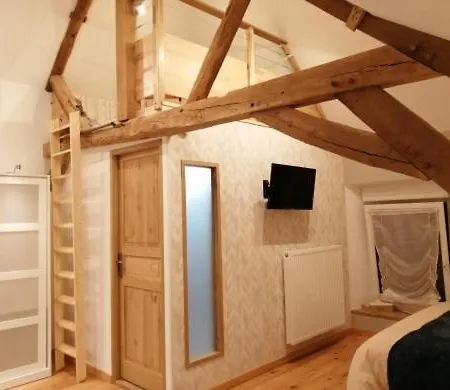 بيت ضيافة La Parenthese Avesnoise